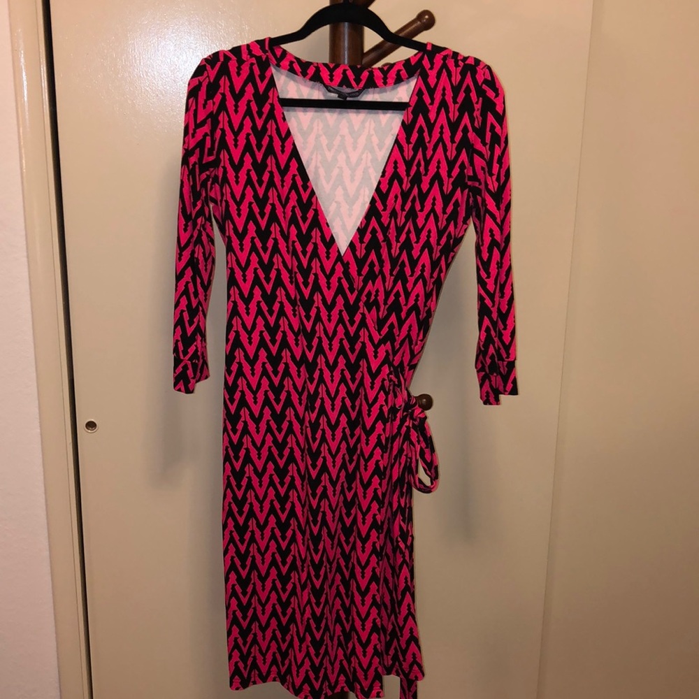 Patterned wrap dress